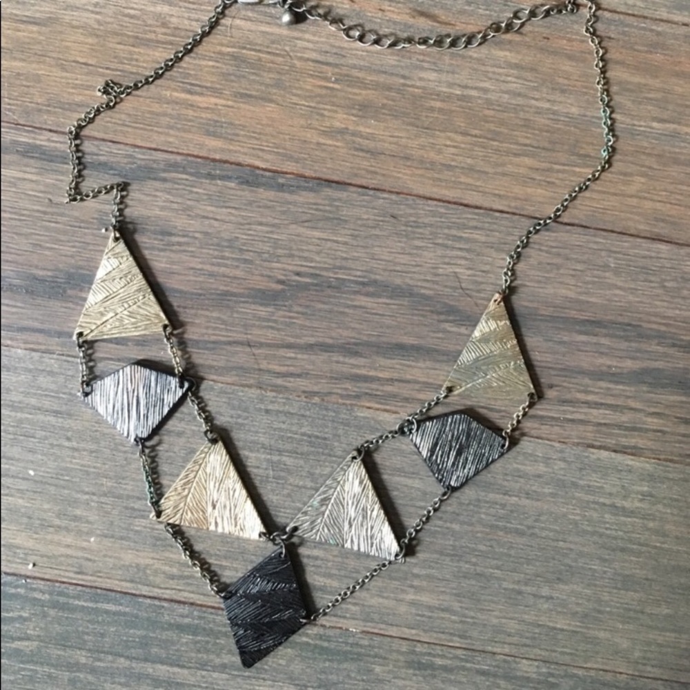 Bib necklace
